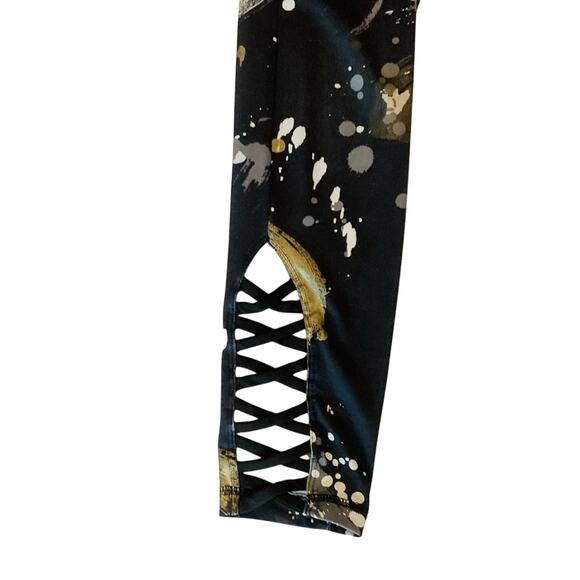 J Sport Patterned Lace-Up Full-Length Leggings - Picture 3 of 7